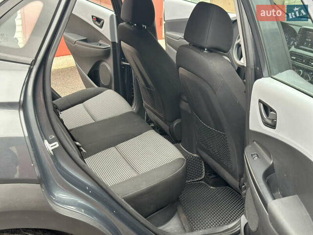 Чорний Хендай Kona, об'ємом двигуна 2 л та пробігом 137 тис. км за 14800 $, фото 17 на Automoto.ua