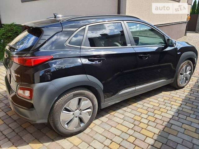 Черный Хендай Kona, объемом двигателя 0 л и пробегом 34 тыс. км за 20500 $, фото 3 на Automoto.ua