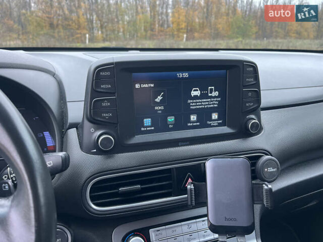 Чорний Хендай Kona, об'ємом двигуна 0 л та пробігом 41 тис. км за 17500 $, фото 23 на Automoto.ua