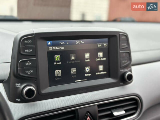 Чорний Хендай Kona, об'ємом двигуна 2 л та пробігом 137 тис. км за 14800 $, фото 13 на Automoto.ua