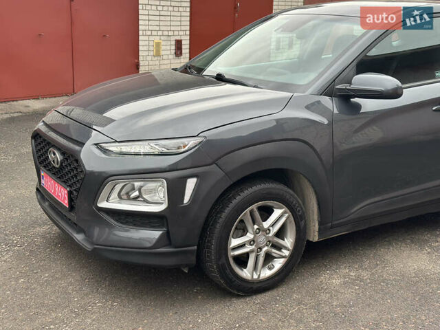 Чорний Хендай Kona, об'ємом двигуна 2 л та пробігом 137 тис. км за 14800 $, фото 4 на Automoto.ua