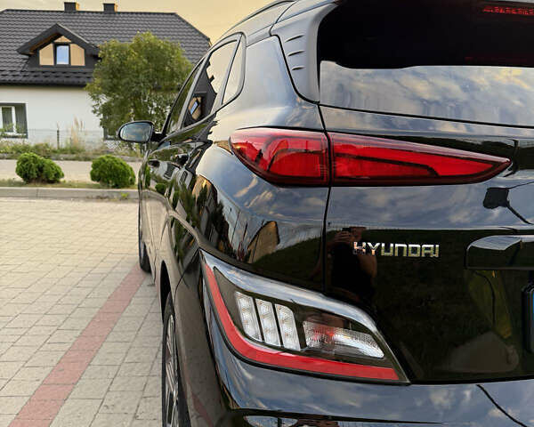 Черный Хендай Kona, объемом двигателя 0 л и пробегом 34 тыс. км за 19800 $, фото 16 на Automoto.ua