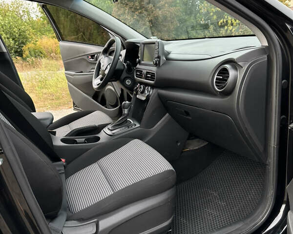 Чорний Хендай Kona, об'ємом двигуна 2 л та пробігом 24 тис. км за 15500 $, фото 9 на Automoto.ua