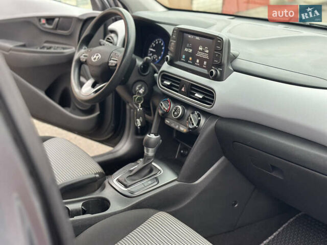 Чорний Хендай Kona, об'ємом двигуна 2 л та пробігом 137 тис. км за 14800 $, фото 16 на Automoto.ua