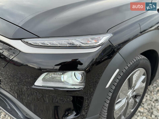 Черный Хендай Kona, объемом двигателя 0 л и пробегом 140 тыс. км за 17900 $, фото 30 на Automoto.ua