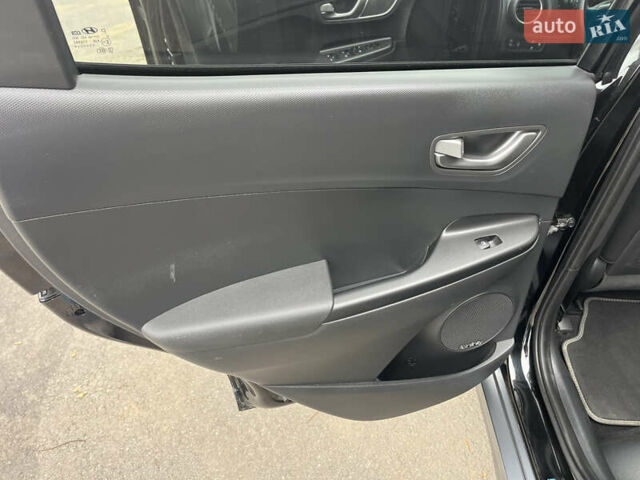 Чорний Хендай Kona, об'ємом двигуна 0 л та пробігом 41 тис. км за 17500 $, фото 26 на Automoto.ua