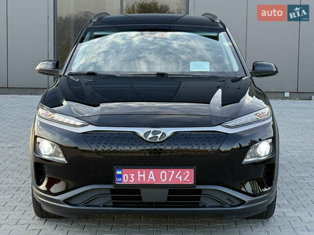 Черный Хендай Kona, объемом двигателя 0 л и пробегом 137 тыс. км за 16800 $, фото 6 на Automoto.ua