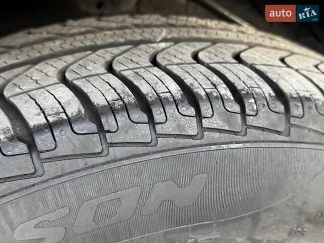 Черный Хендай Kona, объемом двигателя 0 л и пробегом 140 тыс. км за 17900 $, фото 19 на Automoto.ua