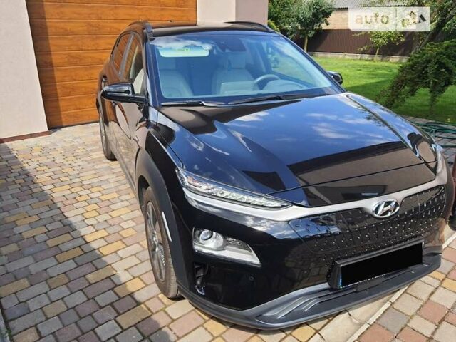 Черный Хендай Kona, объемом двигателя 0 л и пробегом 34 тыс. км за 20500 $, фото 1 на Automoto.ua