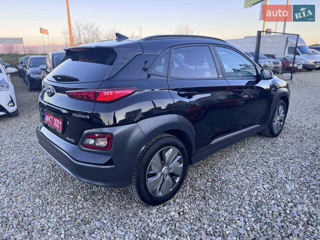 Черный Хендай Kona, объемом двигателя 0 л и пробегом 84 тыс. км за 17789 $, фото 15 на Automoto.ua