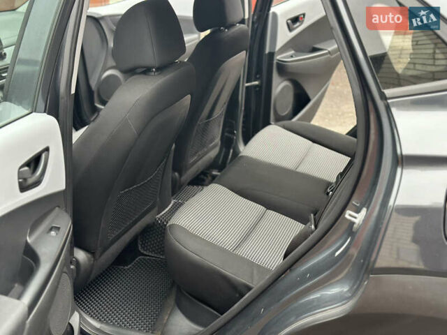 Чорний Хендай Kona, об'ємом двигуна 2 л та пробігом 137 тис. км за 14800 $, фото 19 на Automoto.ua