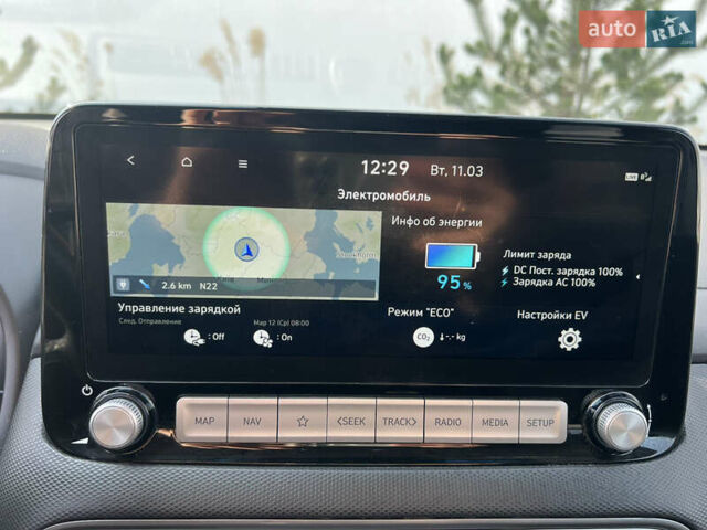 Чорний Хендай Kona, об'ємом двигуна 0 л та пробігом 100 тис. км за 16999 $, фото 36 на Automoto.ua