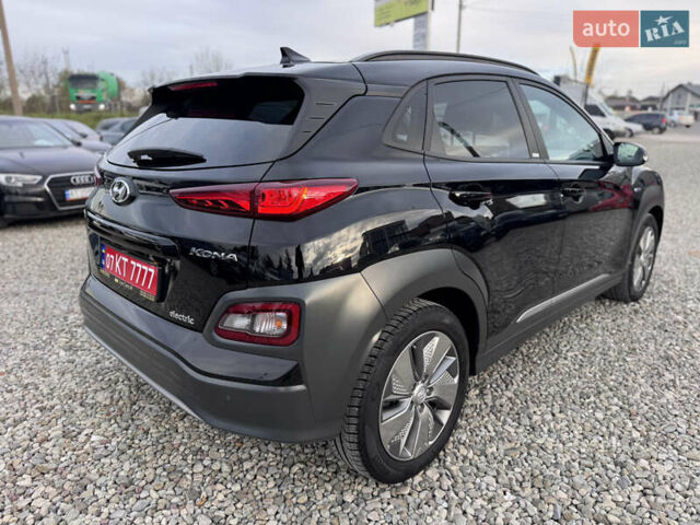 Черный Хендай Kona, объемом двигателя 0 л и пробегом 140 тыс. км за 17900 $, фото 15 на Automoto.ua