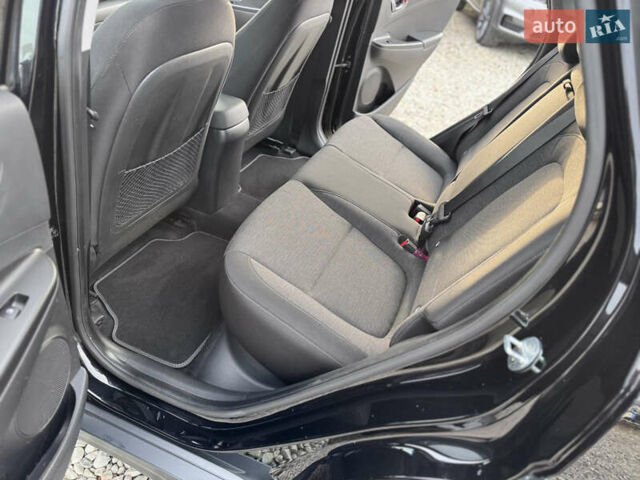Черный Хендай Kona, объемом двигателя 0 л и пробегом 140 тыс. км за 17900 $, фото 46 на Automoto.ua