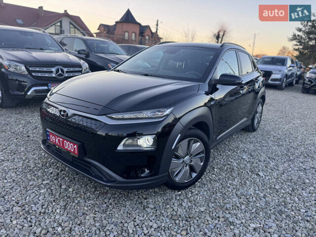 Черный Хендай Kona, объемом двигателя 0 л и пробегом 84 тыс. км за 17789 $, фото 4 на Automoto.ua