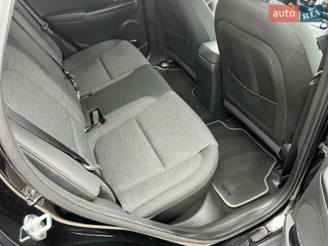 Чорний Хендай Kona, об'ємом двигуна 0 л та пробігом 41 тис. км за 17500 $, фото 29 на Automoto.ua