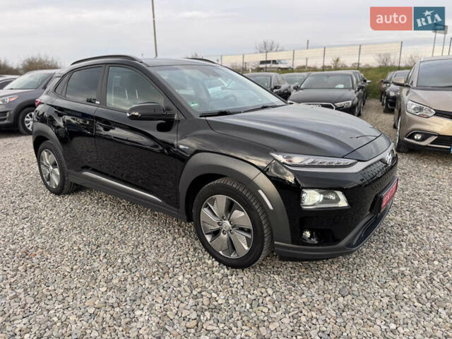 Черный Хендай Kona, объемом двигателя 0 л и пробегом 140 тыс. км за 17900 $, фото 23 на Automoto.ua