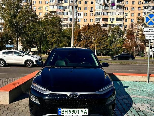 Чорний Хендай Kona, об'ємом двигуна 0 л та пробігом 60 тис. км за 22000 $, фото 1 на Automoto.ua