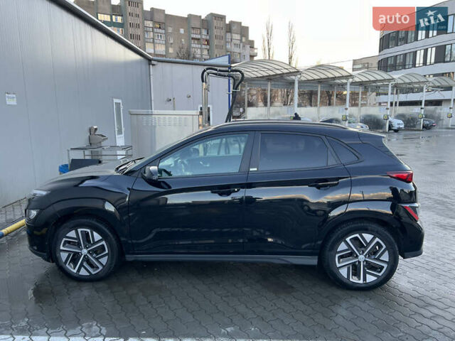Черный Хендай Kona, объемом двигателя 0 л и пробегом 148 тыс. км за 18700 $, фото 7 на Automoto.ua