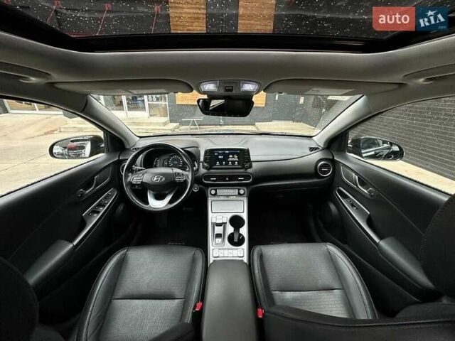 Черный Хендай Kona, объемом двигателя 0 л и пробегом 56 тыс. км за 8200 $, фото 12 на Automoto.ua