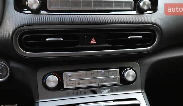 Черный Хендай Kona, объемом двигателя 0 л и пробегом 141 тыс. км за 18350 $, фото 11 на Automoto.ua