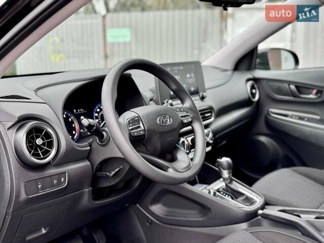 Черный Хендай Kona, объемом двигателя 2 л и пробегом 37 тыс. км за 16900 $, фото 21 на Automoto.ua