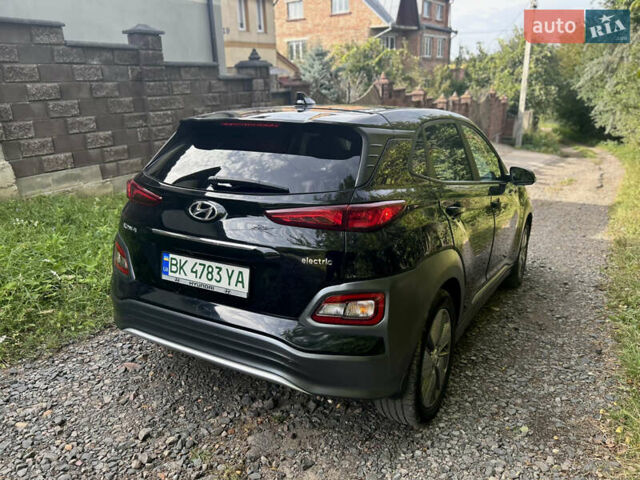 Черный Хендай Kona, объемом двигателя 0 л и пробегом 78 тыс. км за 18000 $, фото 5 на Automoto.ua
