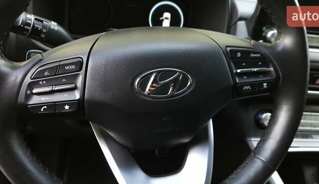 Черный Хендай Kona, объемом двигателя 0 л и пробегом 141 тыс. км за 18350 $, фото 13 на Automoto.ua