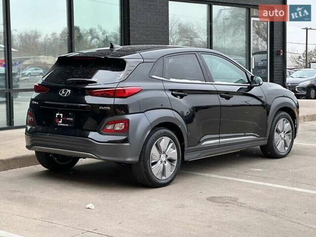 Черный Хендай Kona, объемом двигателя 0 л и пробегом 56 тыс. км за 8200 $, фото 8 на Automoto.ua
