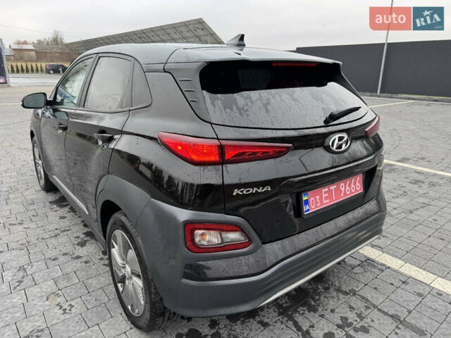 Чорний Хендай Kona, об'ємом двигуна 0 л та пробігом 80 тис. км за 15800 $, фото 10 на Automoto.ua