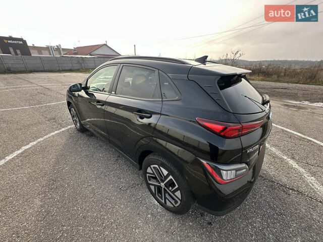Черный Хендай Kona, объемом двигателя 0 л и пробегом 61 тыс. км за 18100 $, фото 1 на Automoto.ua