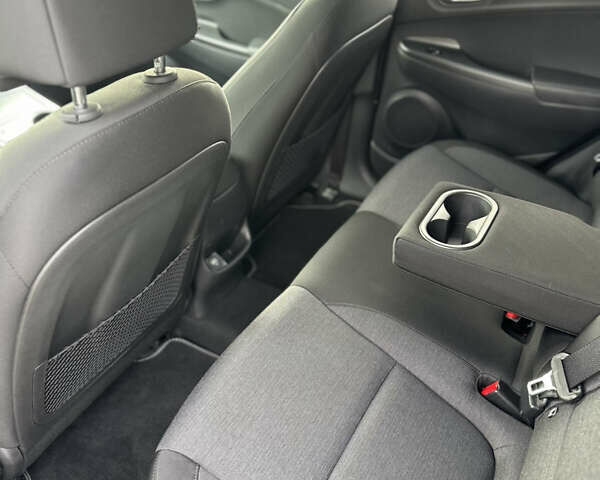 Черный Хендай Kona, объемом двигателя 0 л и пробегом 61 тыс. км за 18100 $, фото 14 на Automoto.ua