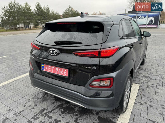 Чорний Хендай Kona, об'ємом двигуна 0 л та пробігом 80 тис. км за 15800 $, фото 11 на Automoto.ua