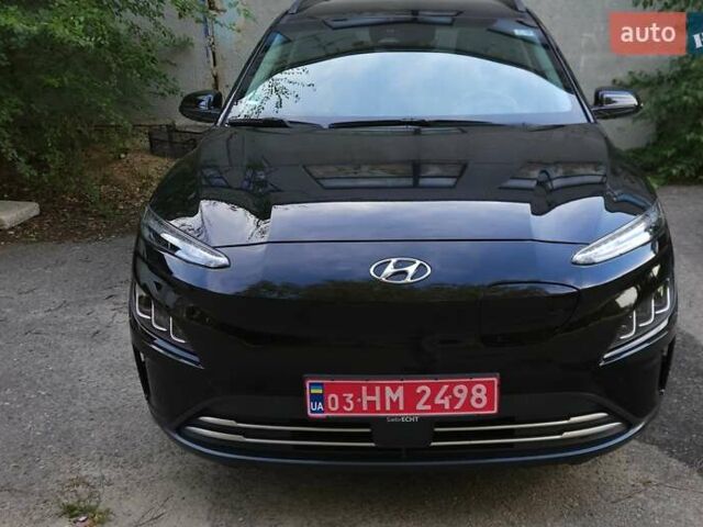 Черный Хендай Kona, объемом двигателя 0 л и пробегом 141 тыс. км за 18350 $, фото 2 на Automoto.ua