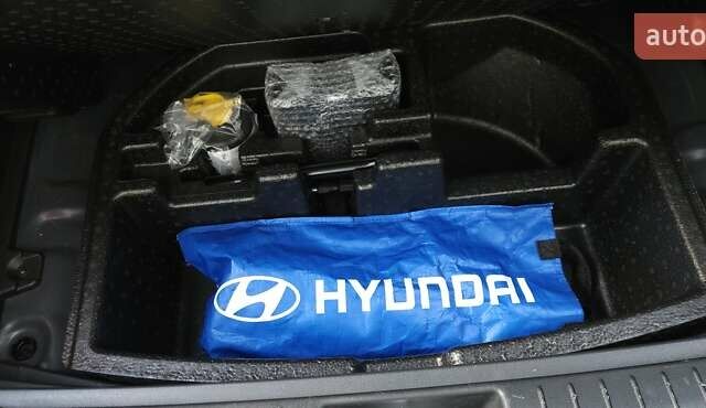 Черный Хендай Kona, объемом двигателя 0 л и пробегом 141 тыс. км за 18350 $, фото 27 на Automoto.ua