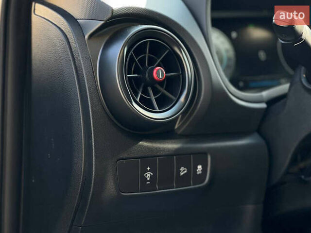 Черный Хендай Kona, объемом двигателя 1.6 л и пробегом 37 тыс. км за 21890 $, фото 9 на Automoto.ua