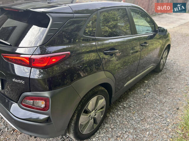 Черный Хендай Kona, объемом двигателя 0 л и пробегом 78 тыс. км за 18000 $, фото 6 на Automoto.ua