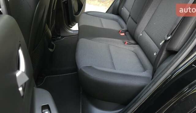 Черный Хендай Kona, объемом двигателя 0 л и пробегом 141 тыс. км за 18350 $, фото 15 на Automoto.ua