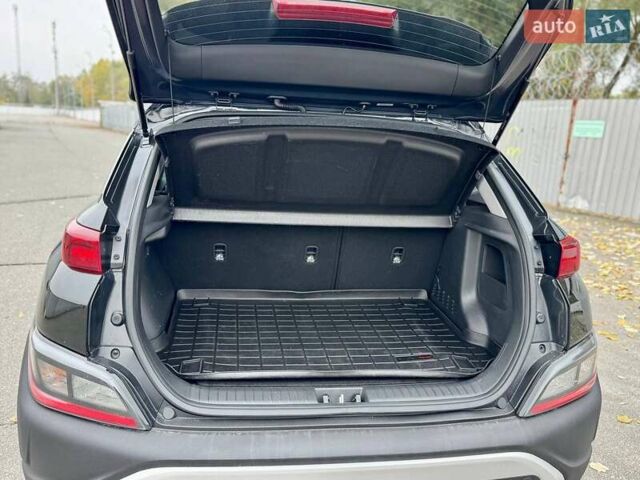 Черный Хендай Kona, объемом двигателя 2 л и пробегом 37 тыс. км за 16900 $, фото 30 на Automoto.ua