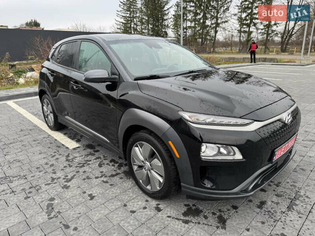 Чорний Хендай Kona, об'ємом двигуна 0 л та пробігом 80 тис. км за 15800 $, фото 2 на Automoto.ua