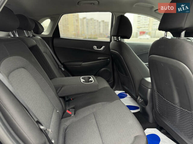 Чорний Хендай Kona, об'ємом двигуна 0 л та пробігом 36 тис. км за 18700 $, фото 52 на Automoto.ua
