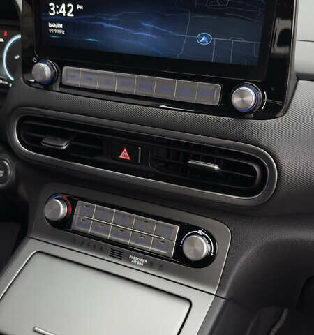 Черный Хендай Kona, объемом двигателя 0 л и пробегом 134 тыс. км за 20999 $, фото 43 на Automoto.ua