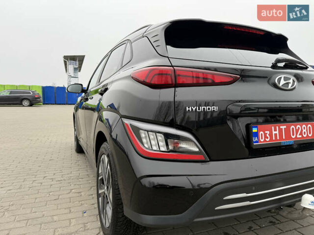 Черный Хендай Kona, объемом двигателя 0 л и пробегом 74 тыс. км за 20900 $, фото 5 на Automoto.ua