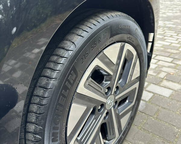 Чорний Хендай Kona, об'ємом двигуна 0 л та пробігом 54 тис. км за 16800 $, фото 4 на Automoto.ua