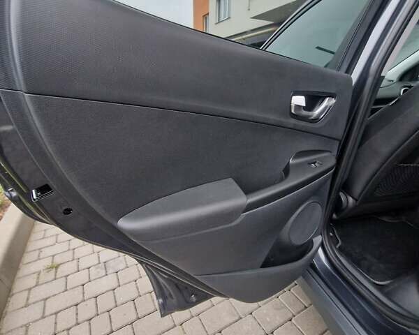 Черный Хендай Kona, объемом двигателя 0 л и пробегом 18 тыс. км за 22800 $, фото 62 на Automoto.ua