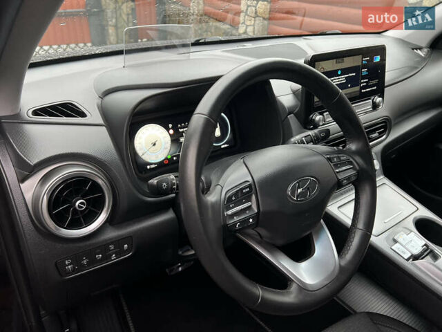 Черный Хендай Kona, объемом двигателя 0 л и пробегом 68 тыс. км за 18500 $, фото 10 на Automoto.ua