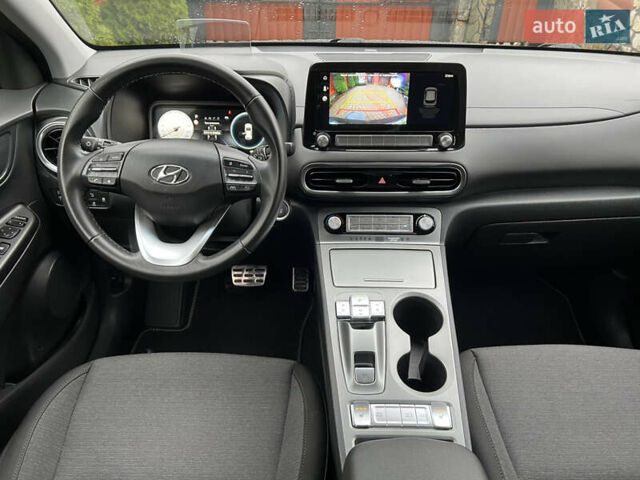Черный Хендай Kona, объемом двигателя 0 л и пробегом 68 тыс. км за 18500 $, фото 14 на Automoto.ua