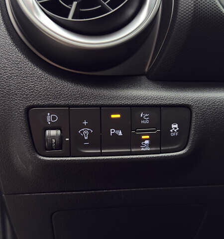 Черный Хендай Kona, объемом двигателя 0 л и пробегом 134 тыс. км за 20999 $, фото 38 на Automoto.ua