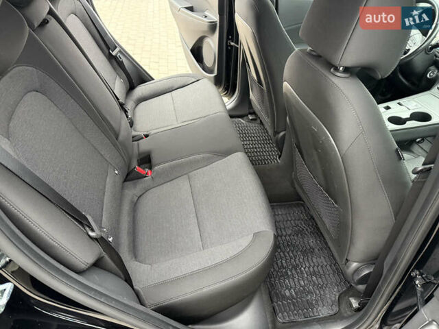 Черный Хендай Kona, объемом двигателя 0 л и пробегом 74 тыс. км за 20900 $, фото 17 на Automoto.ua