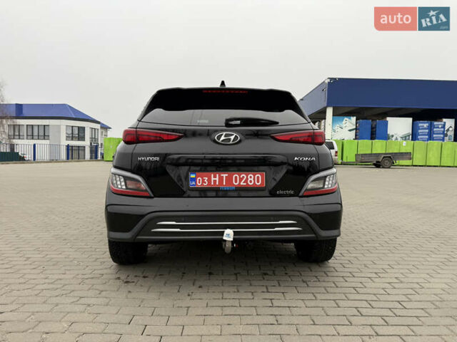 Черный Хендай Kona, объемом двигателя 0 л и пробегом 74 тыс. км за 20900 $, фото 4 на Automoto.ua